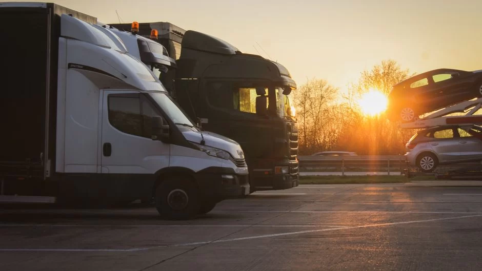 Montway Auto Transport vehicle carrier