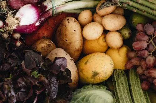Hungry Harvest fresh produce box